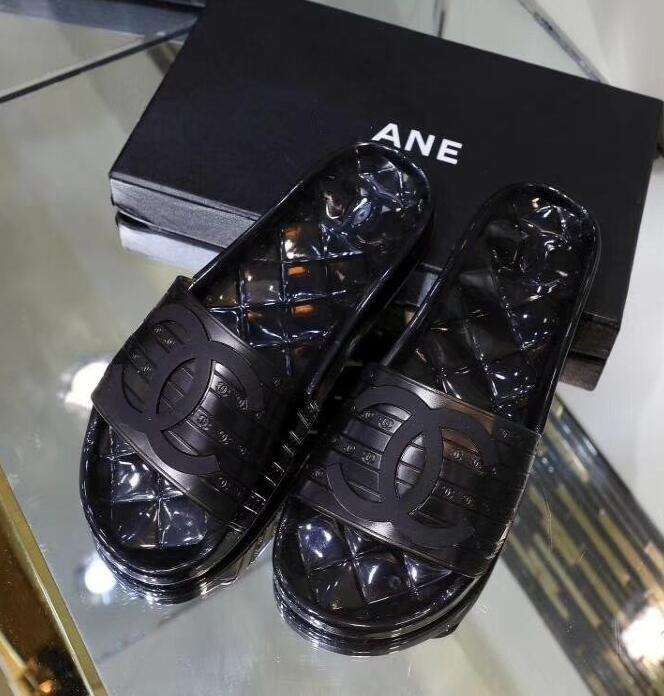 2019 NEW Chanel Shoes 051928 black